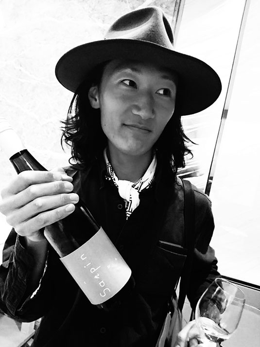 Cg~^ Wine Tomita